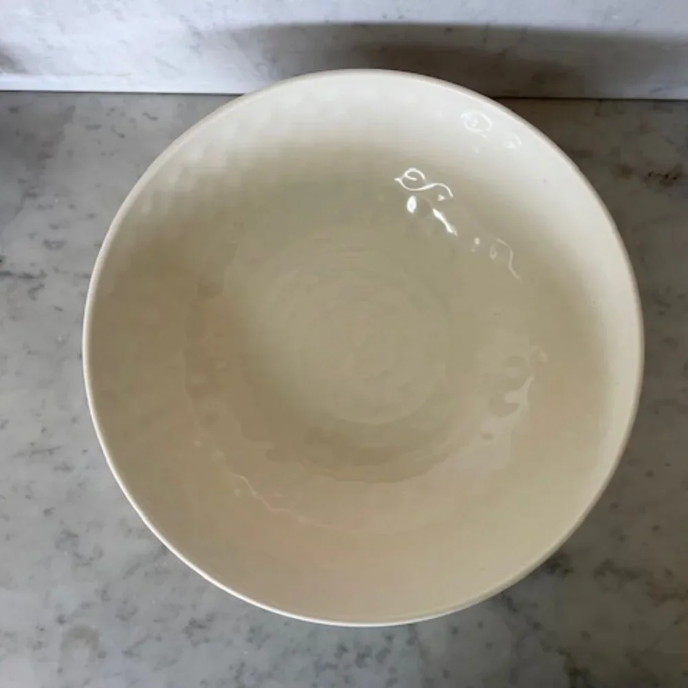 TOMMY BAHAMA Cream Swirl Melamine Serving Bowl 11